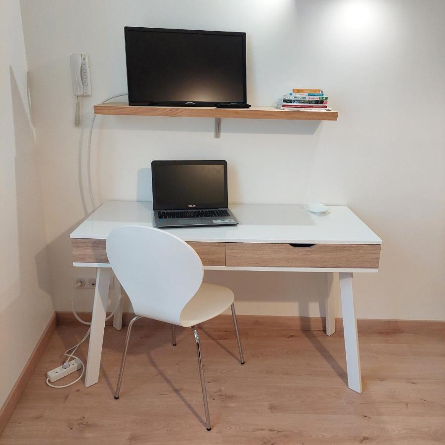 Appart face au mail Limoges Exterior foto